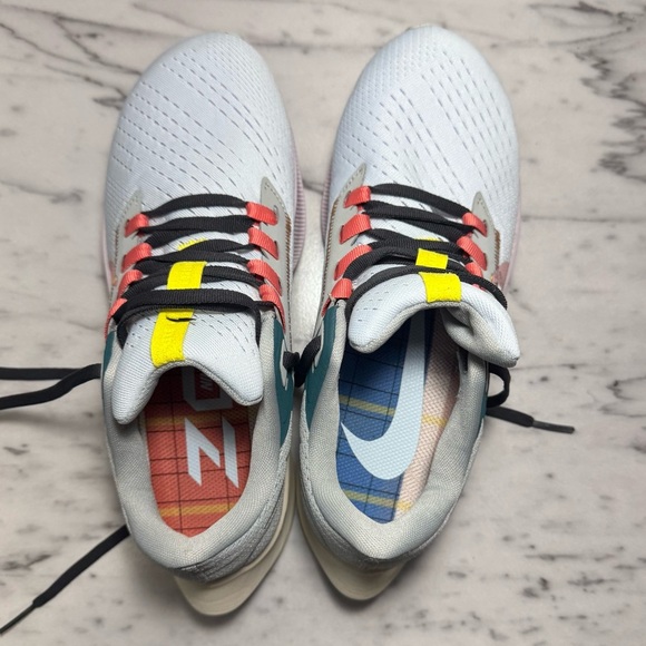 Women’s Nike Zoom Pegasus 38 Blue Tint Regal Pink Size 6.5 Athletic Shoes - Picture 4 of 11